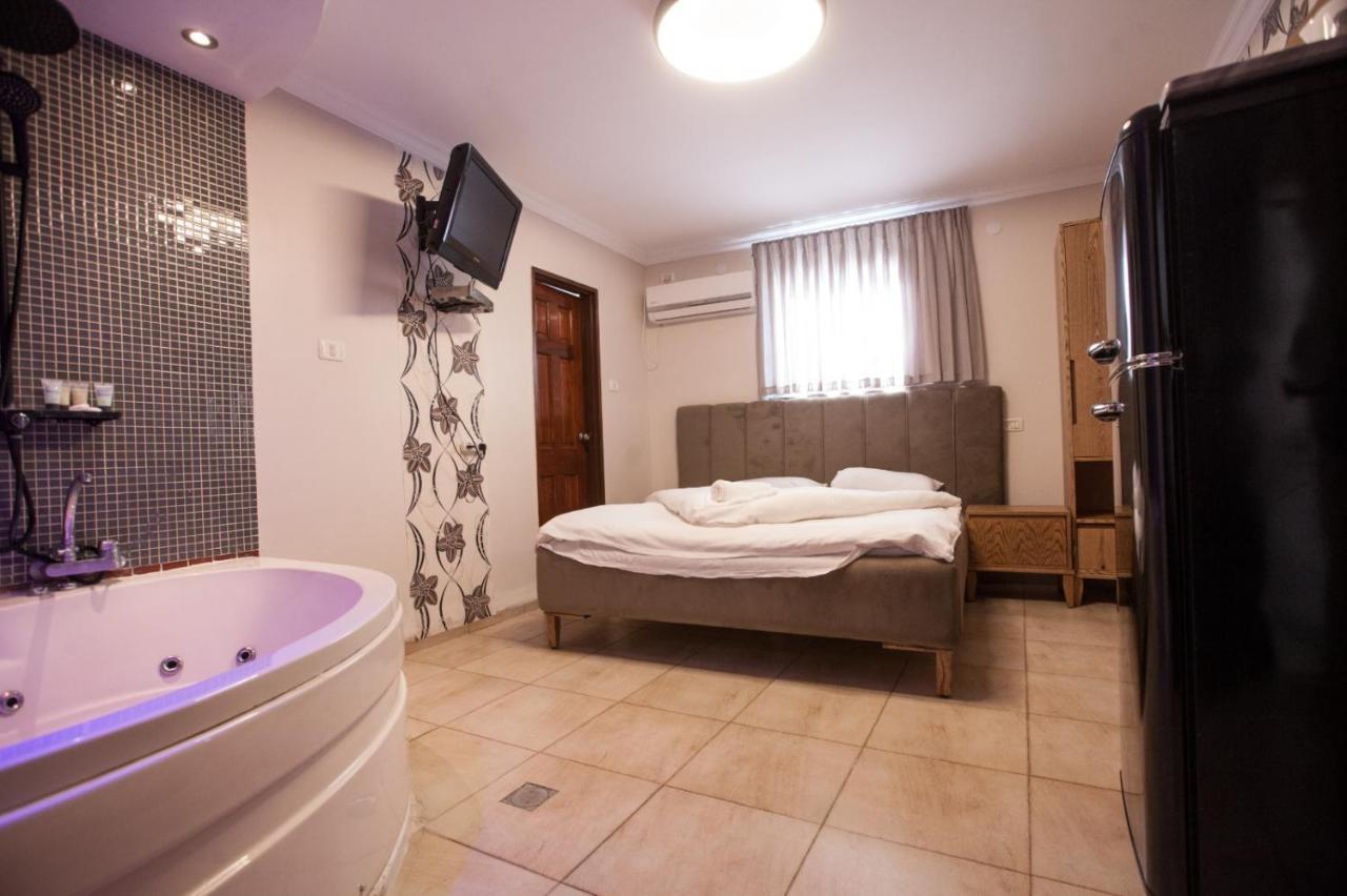 Puy Ahuzat Haosher Hotel Tiberíades Exterior foto
